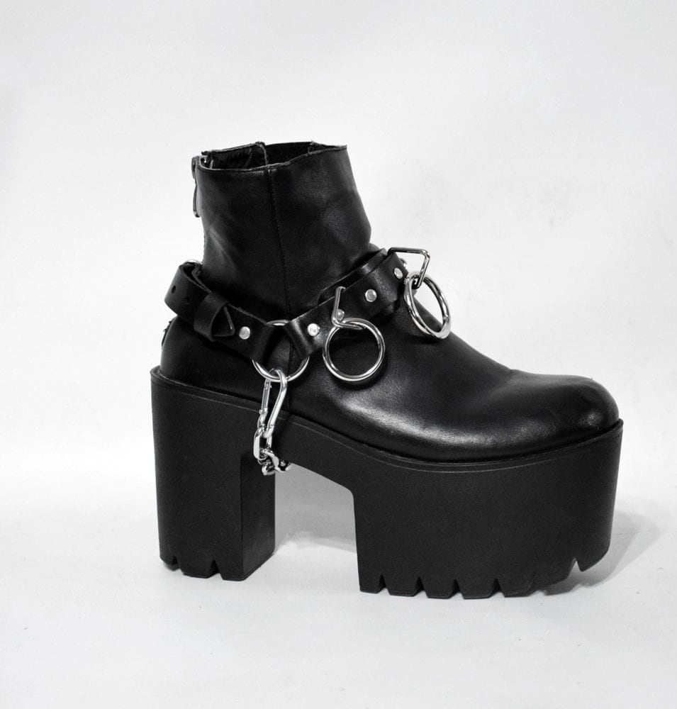 Boot & shoe accessories