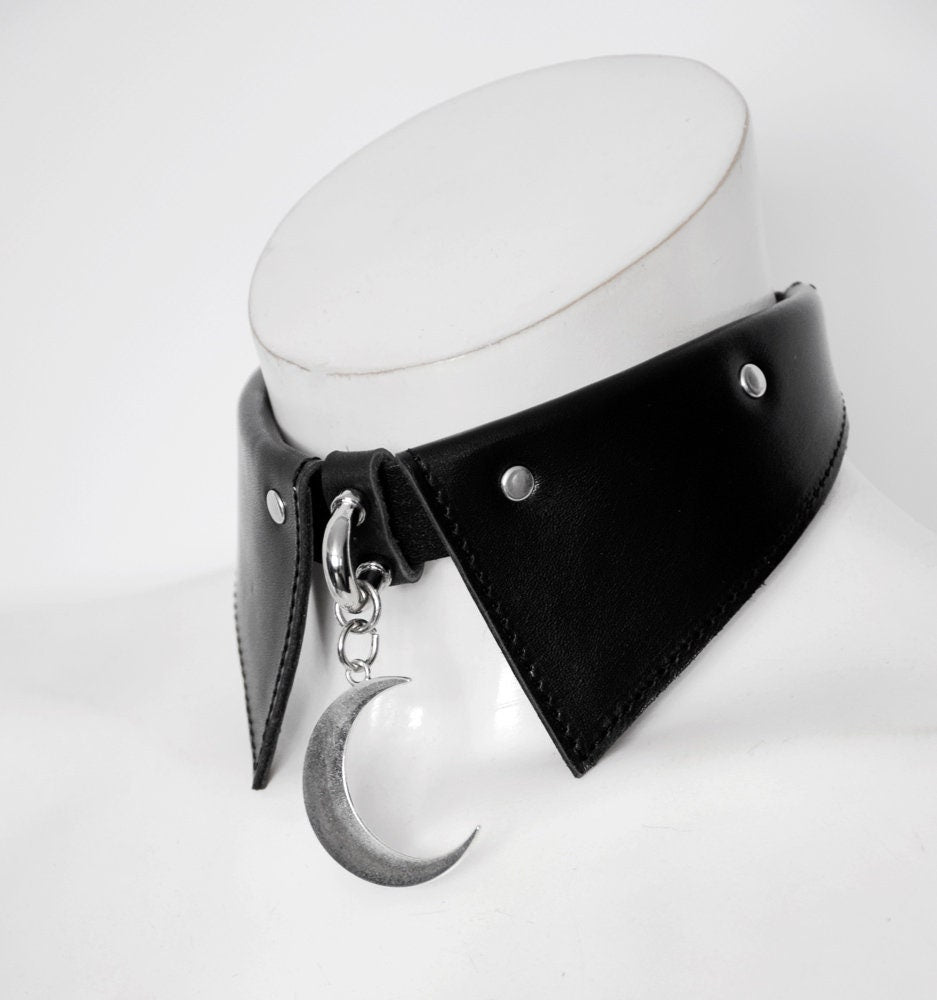 Wednesday Moon Choker