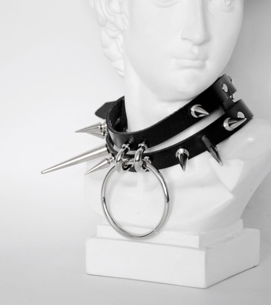 TRIXY SPIKED CHOKER