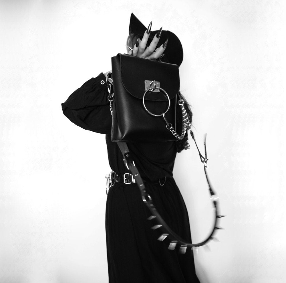 NOIR MINI Spiked purse