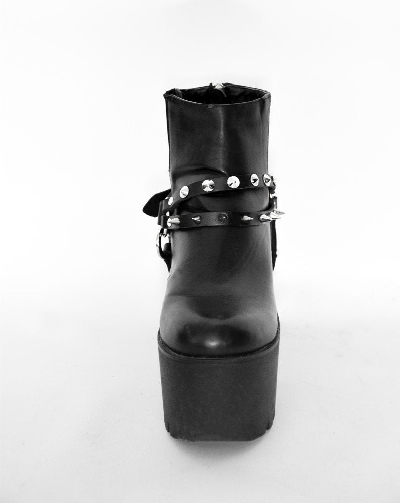 Spiked Leather Shoe Harness