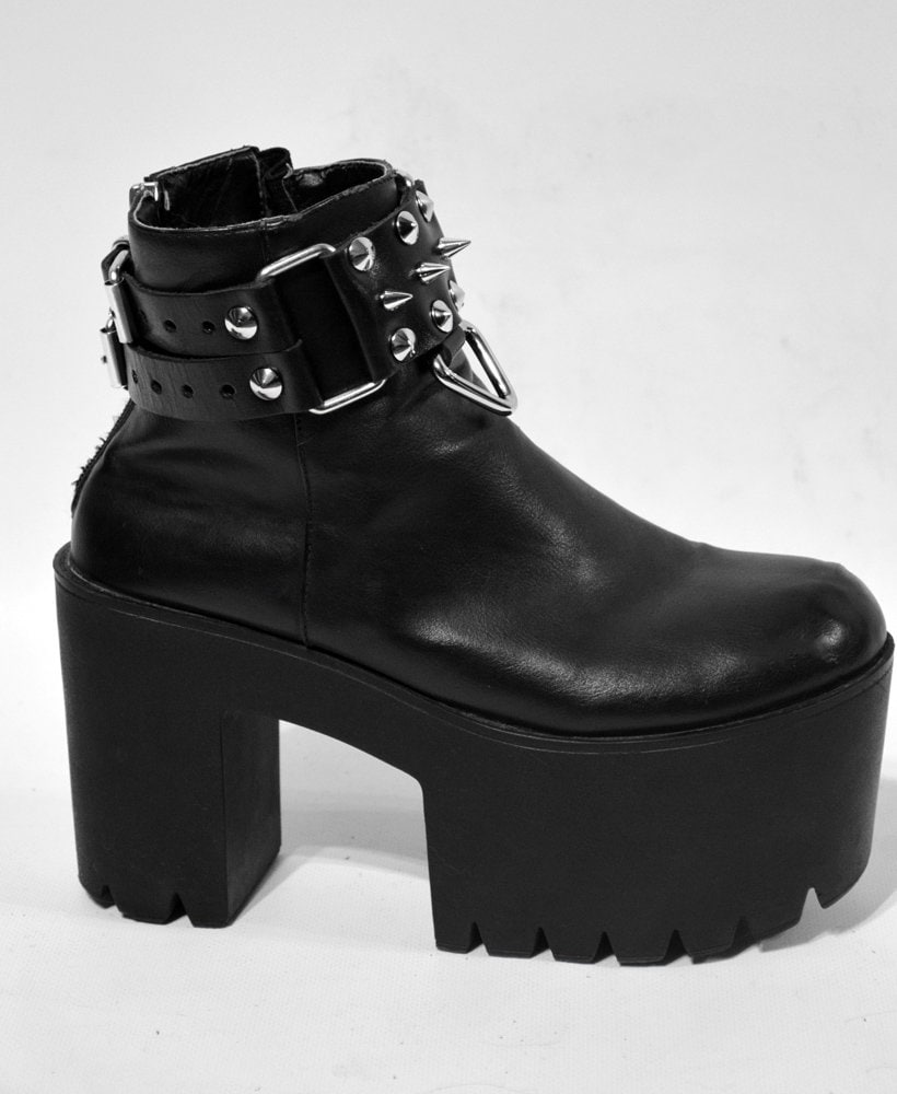 KILL IT: shoe cuffs