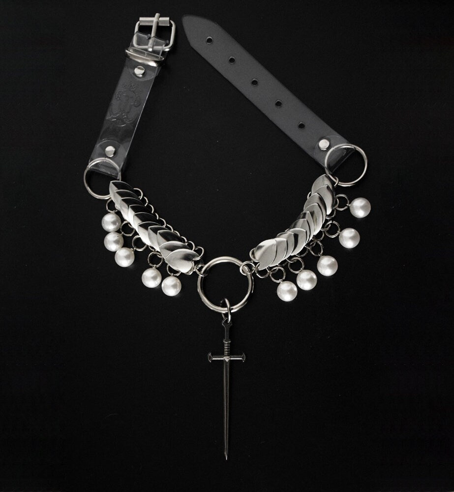BELLE DE NUIT scale mail choker