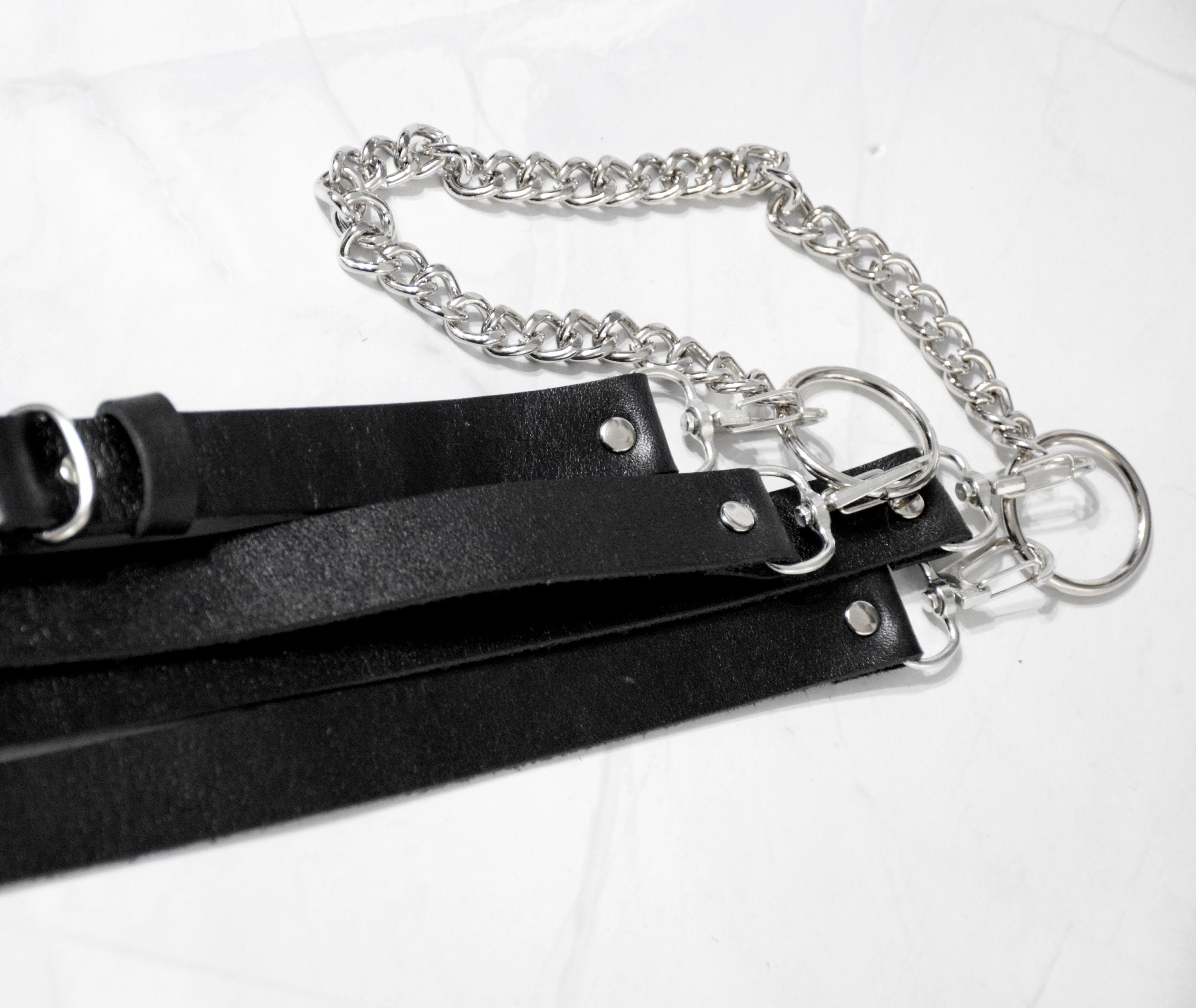 POISON Chain Harness