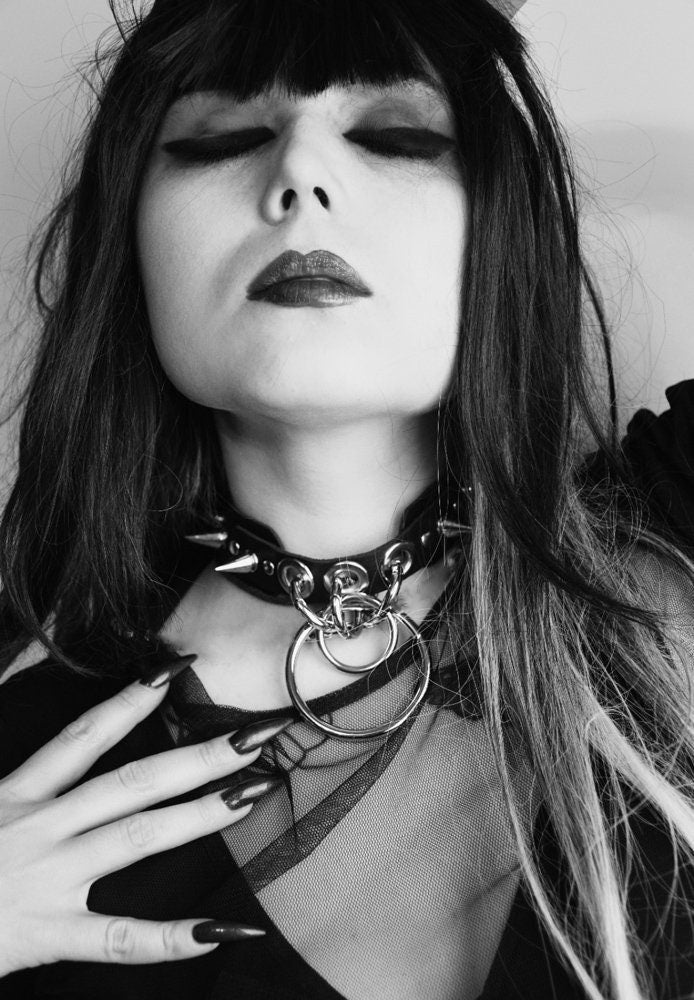THORN choker