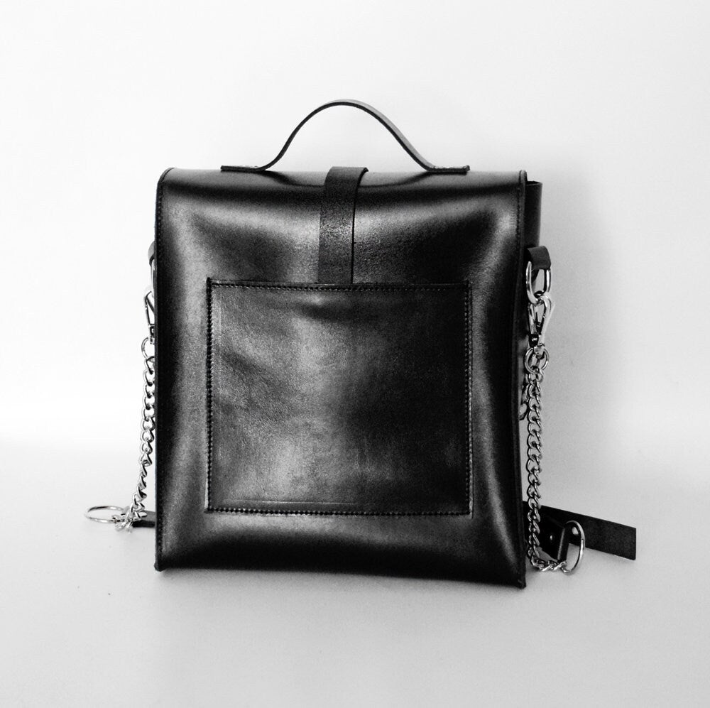 NOIR SNAKE BAG