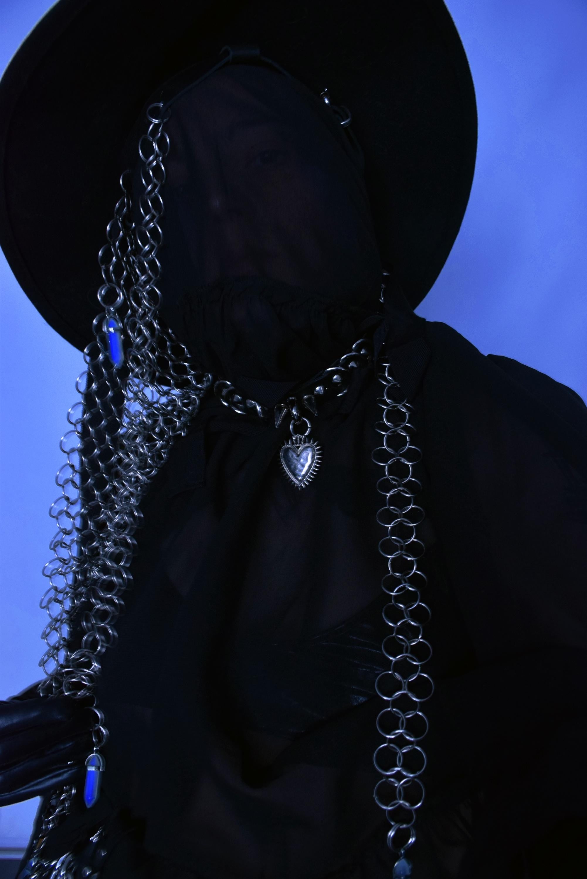 SACRED HEART CHOKER
