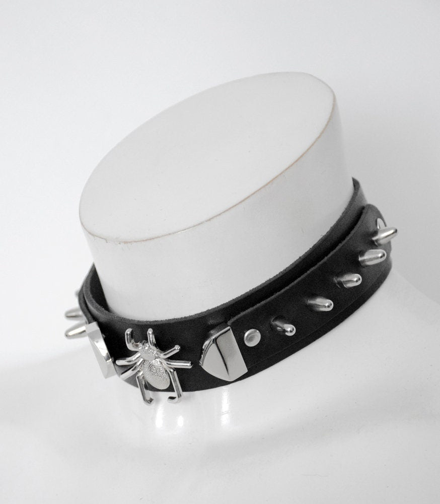 HAZE SPIDER CHOKER