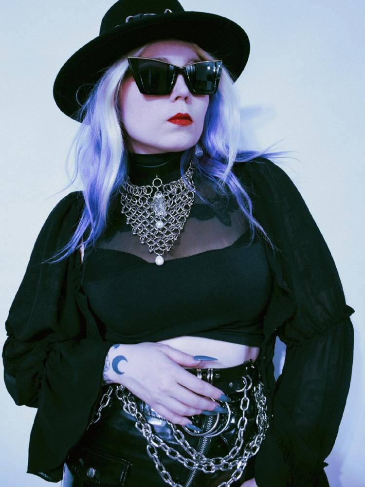 WIMPERG choker