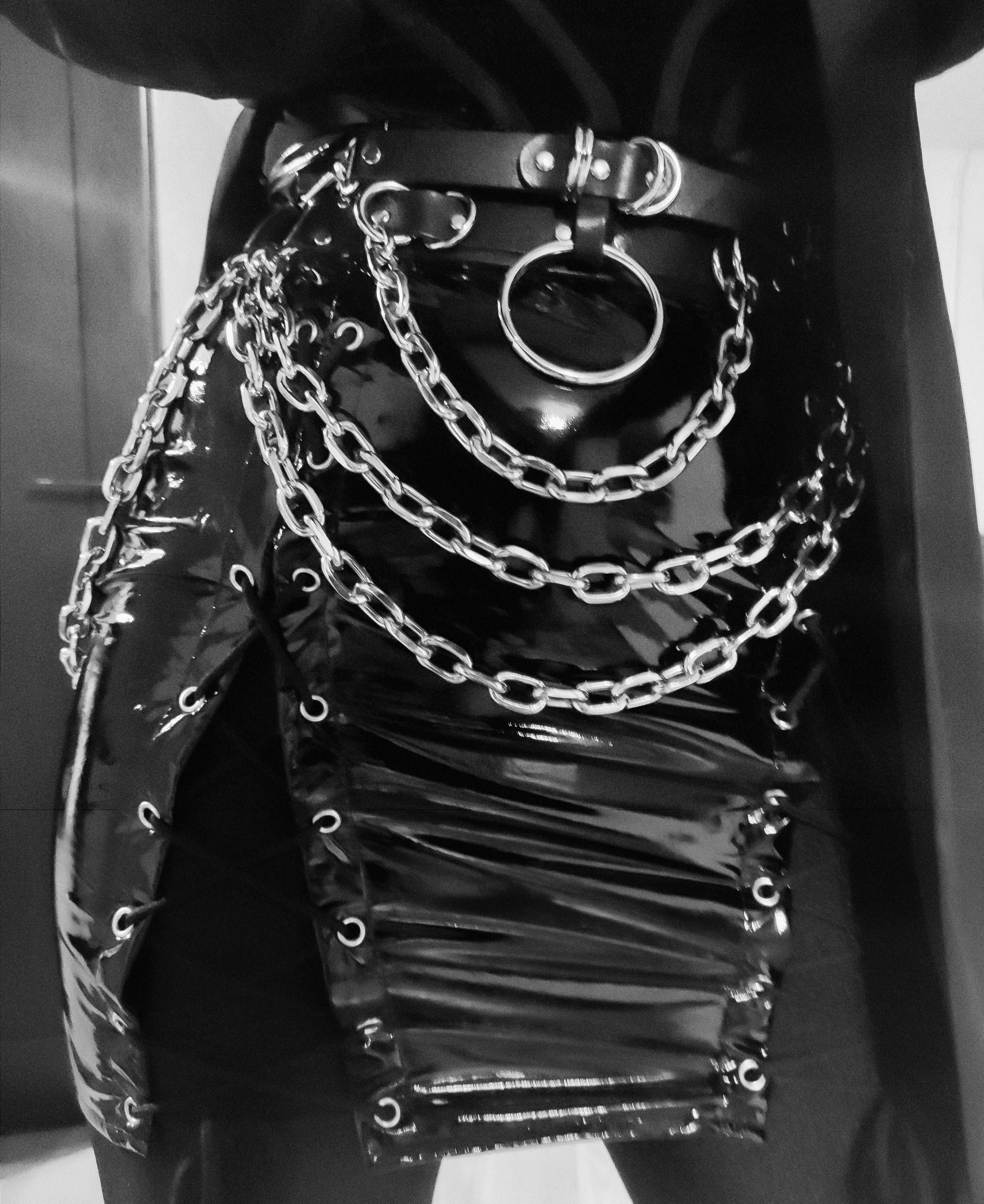 MASSIVE CHAIN BELT