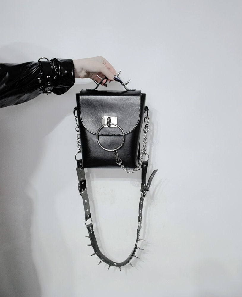 NOIR MINI Spiked purse