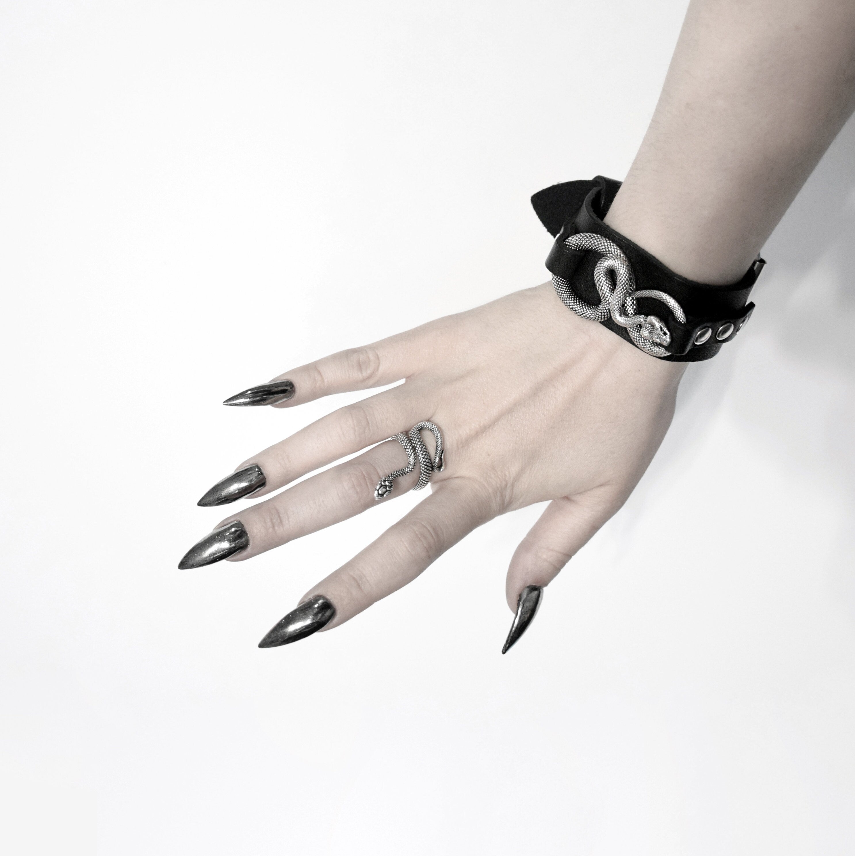 SNAKE BRACELET