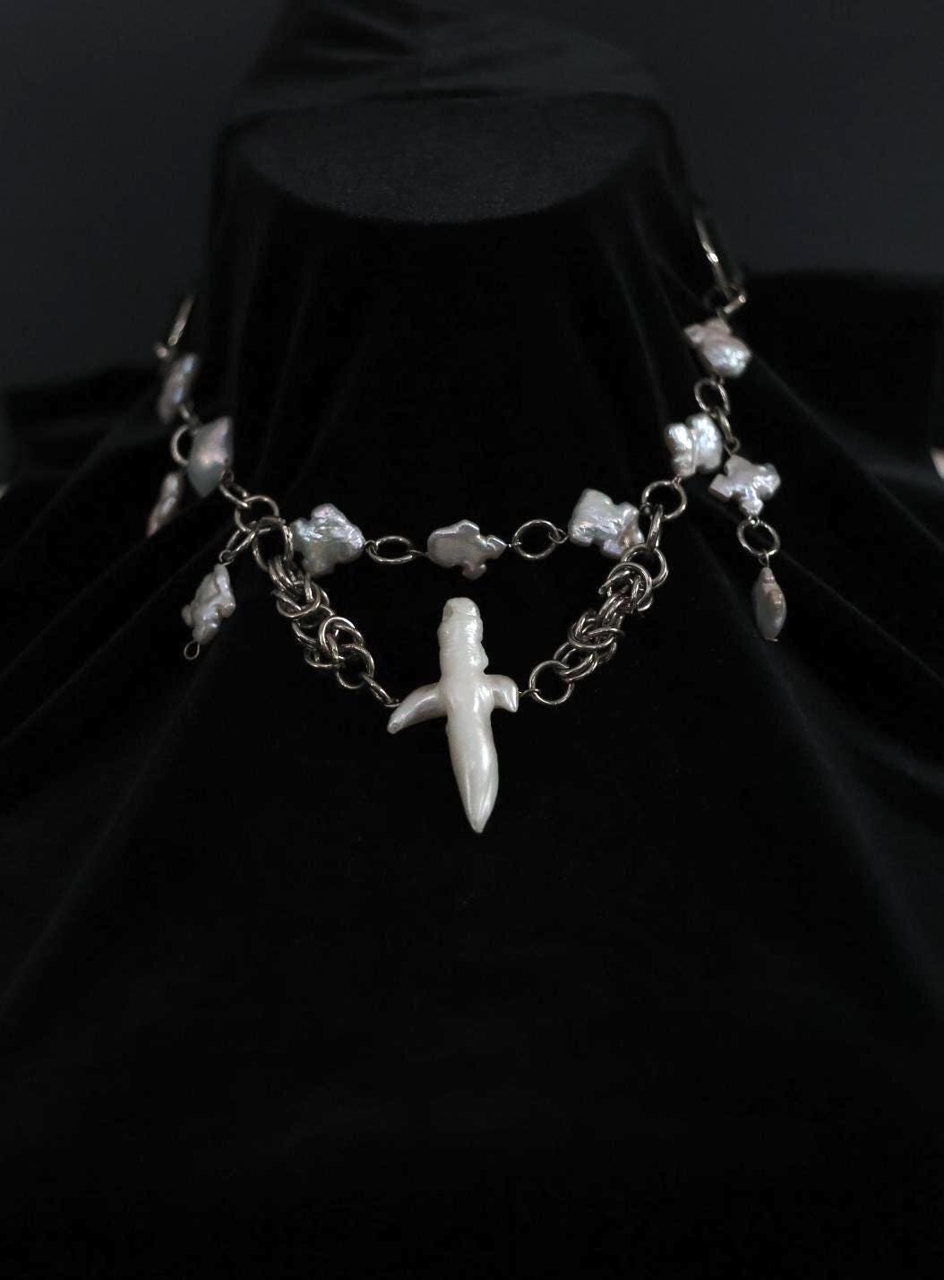 CORINE necklace
