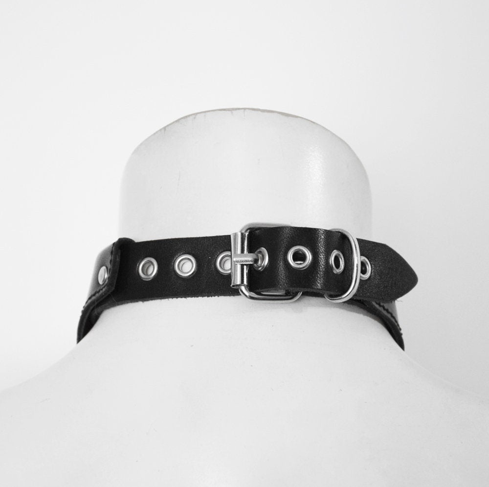 WEDNESDAY COLLAR