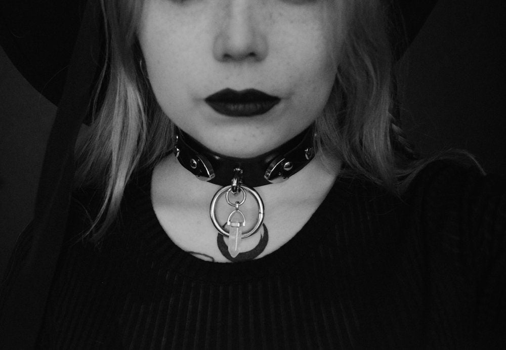 HAZE CRYSTAL CHOKER