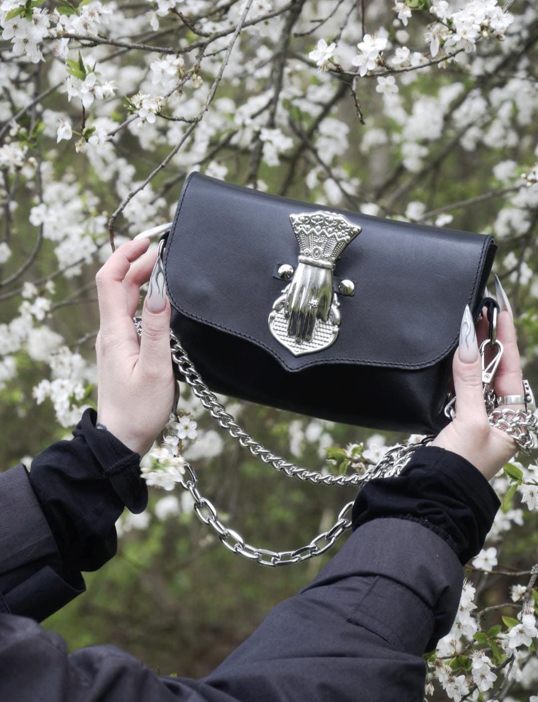 VICTORIAN  Hand Bag