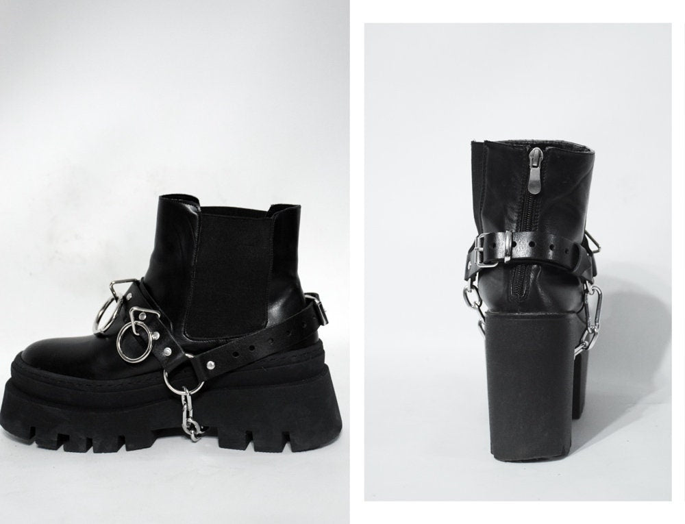 Ring Shoe  Bootstraps