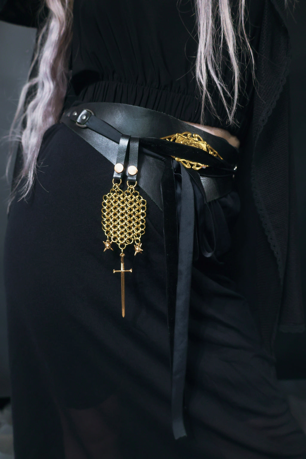 MORGENSTERN CHATELAINE: sword & flail ball