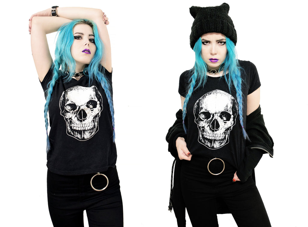 Skull T-Shirt: Women's