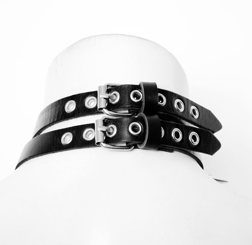 TRIXY SPIKED CHOKER
