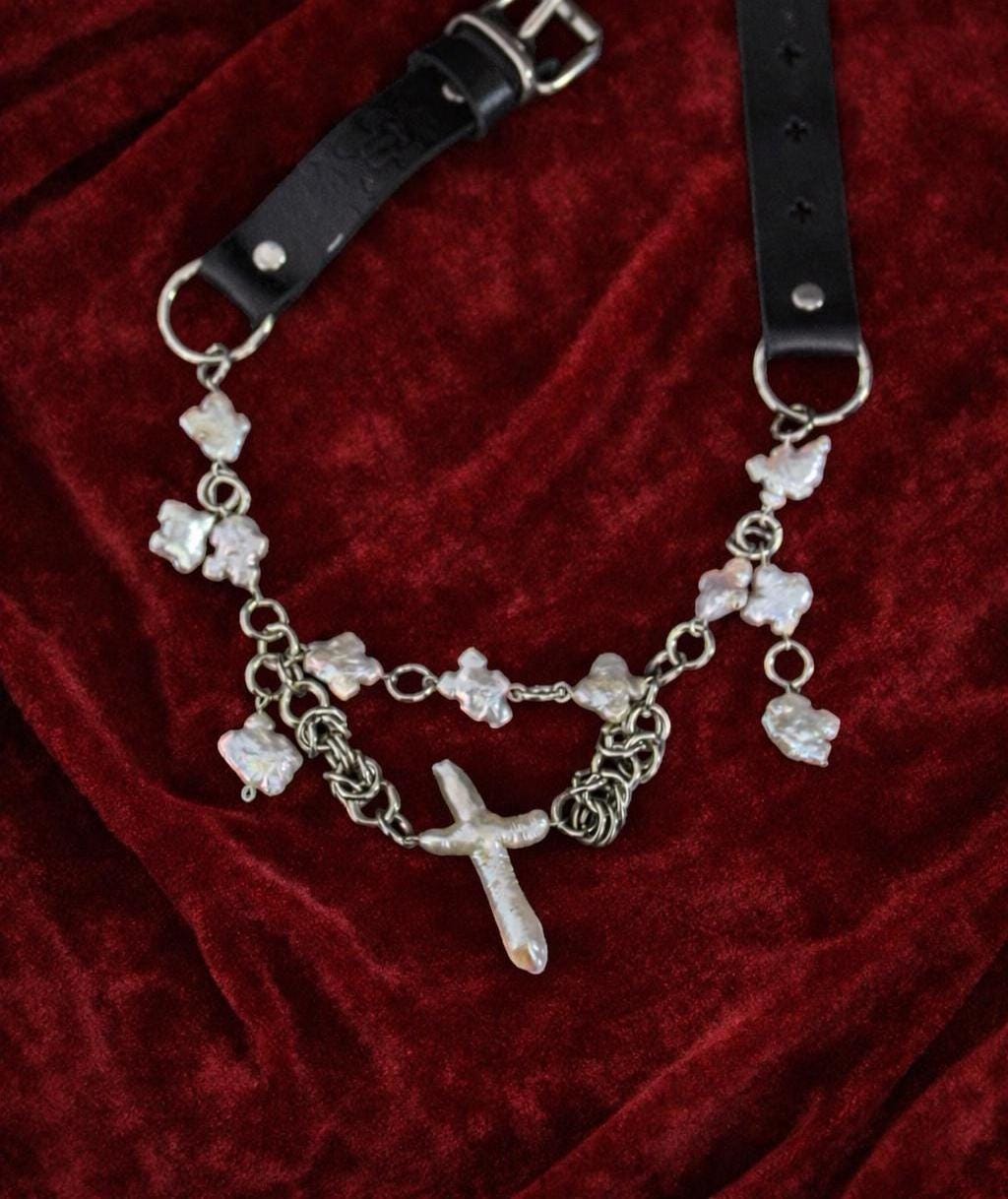 CORINE necklace