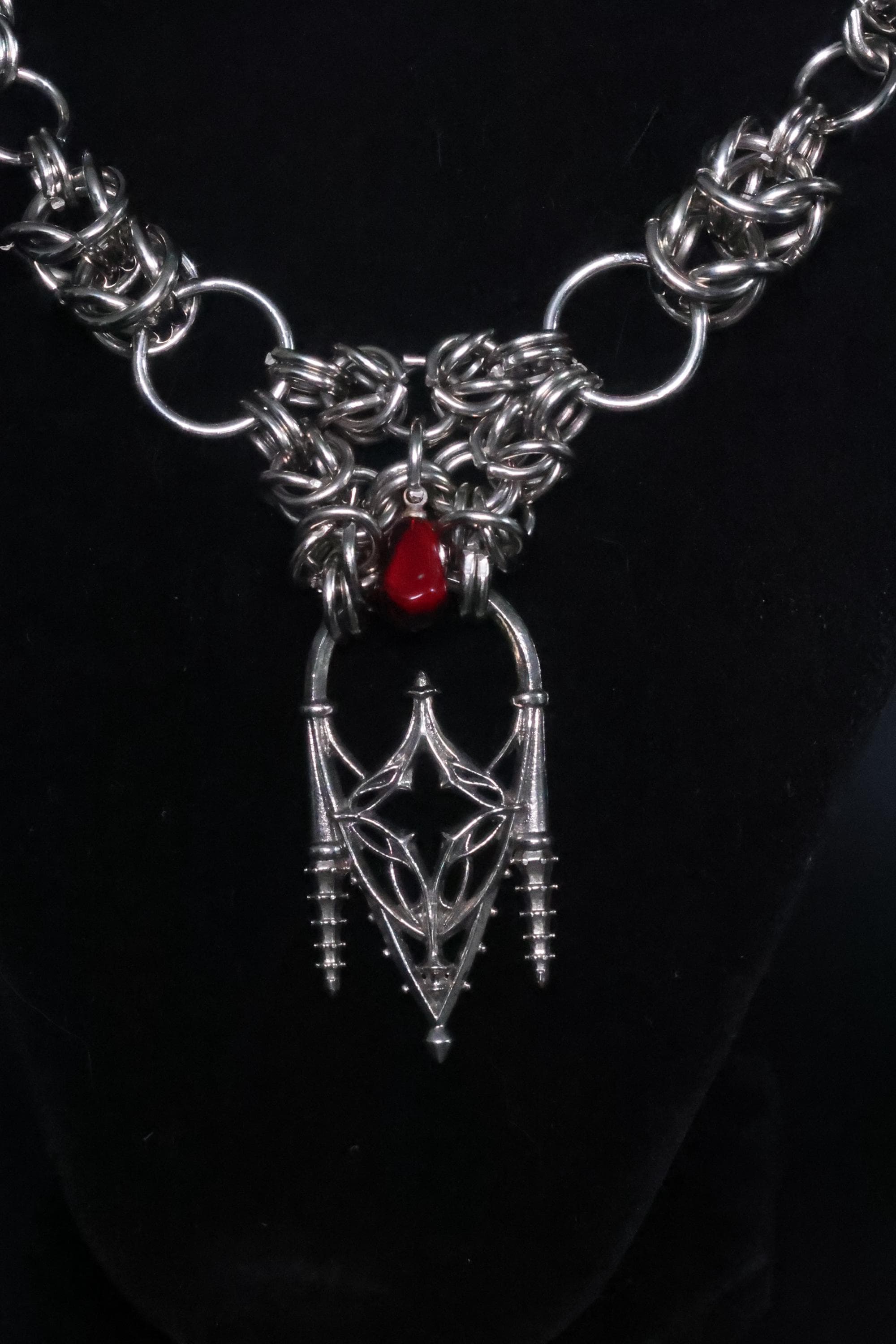 TRACERY Necklace