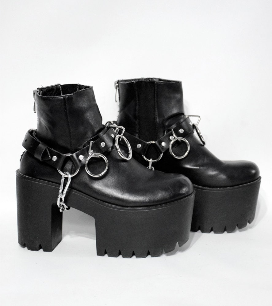 Ring Shoe  Bootstraps