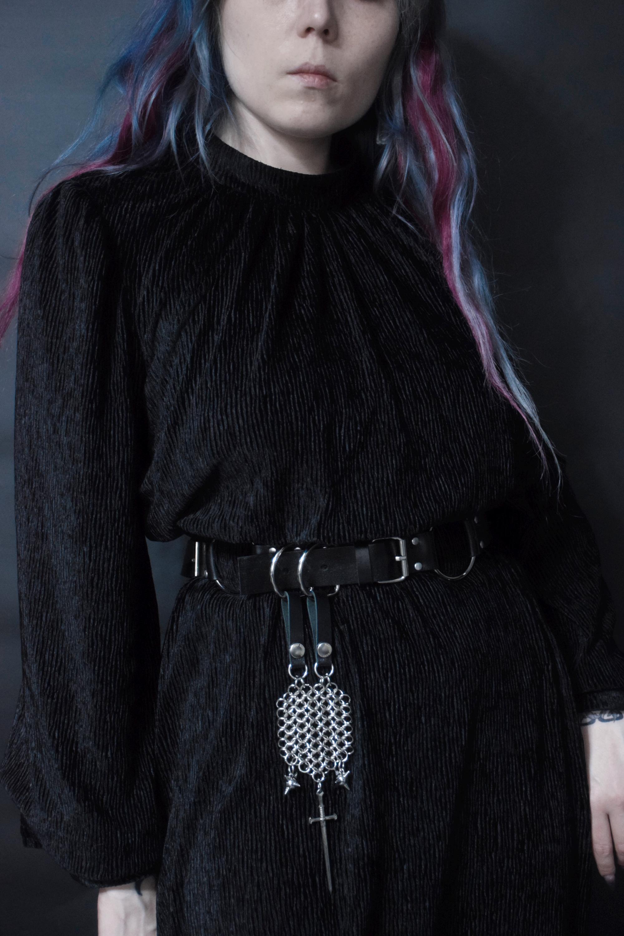 MORGENSTERN CHATELAINE: sword & flail ball