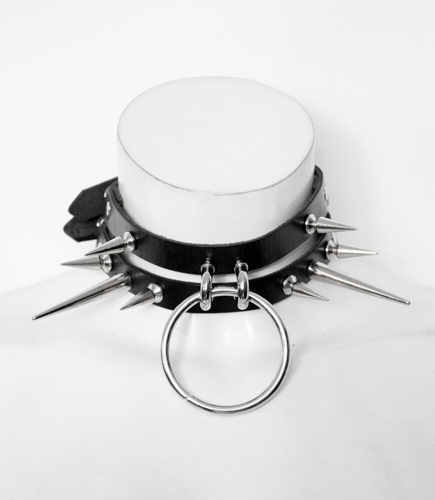 TRIXY SPIKED CHOKER