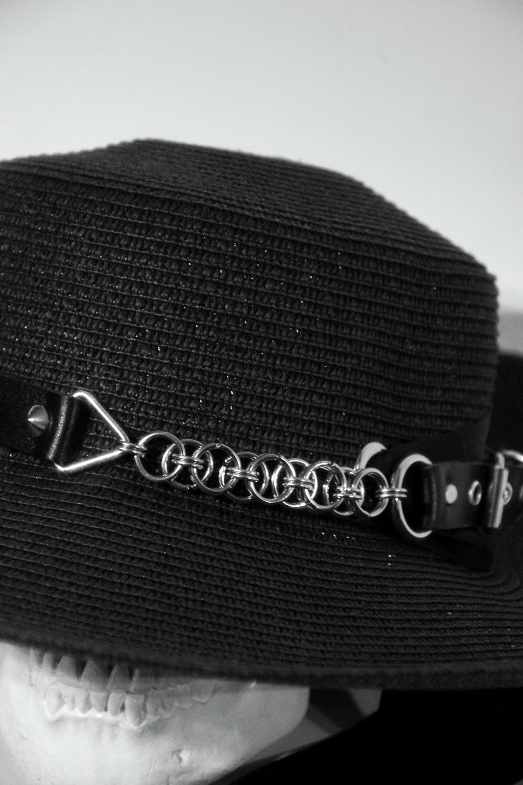 CATHEDRAL QUATERFOIL HAT