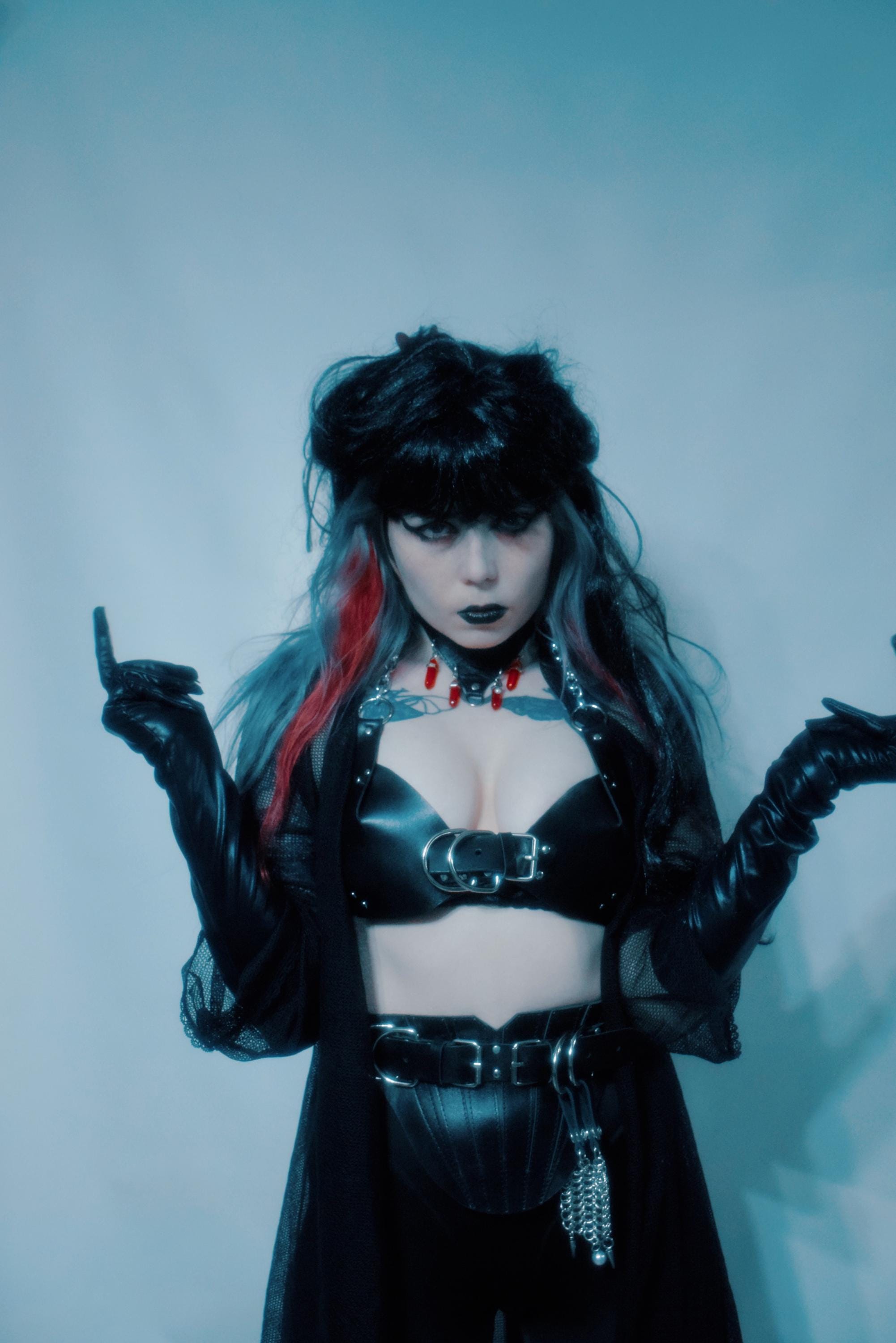 KILLER BRA