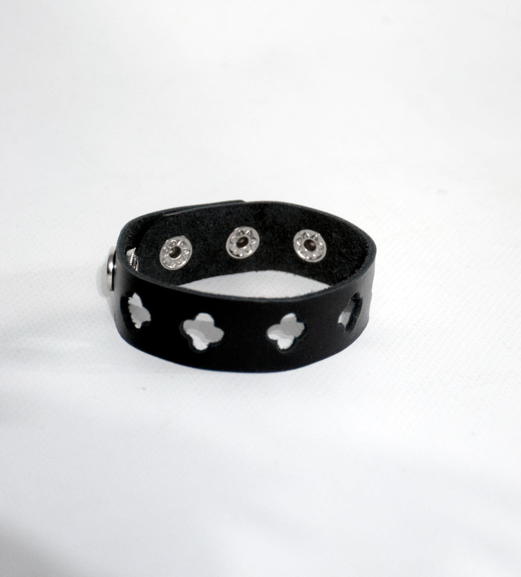 Quatrefoil bracelet