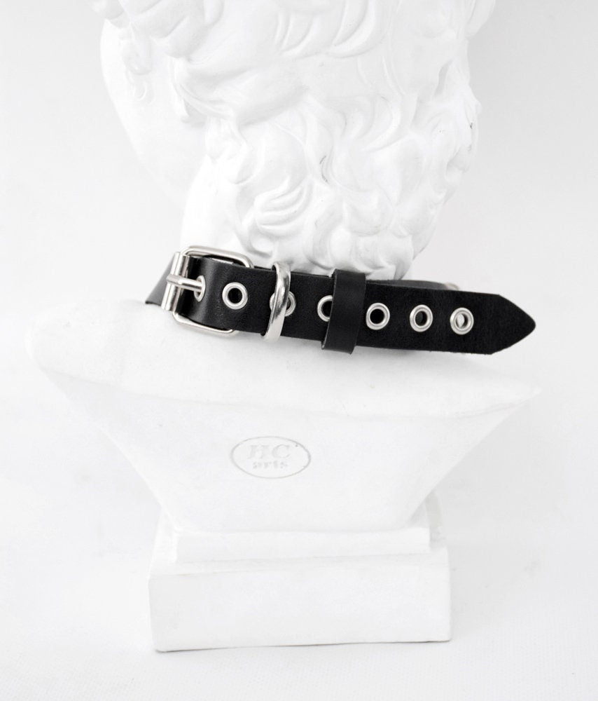 SACRED HEART CHOKER