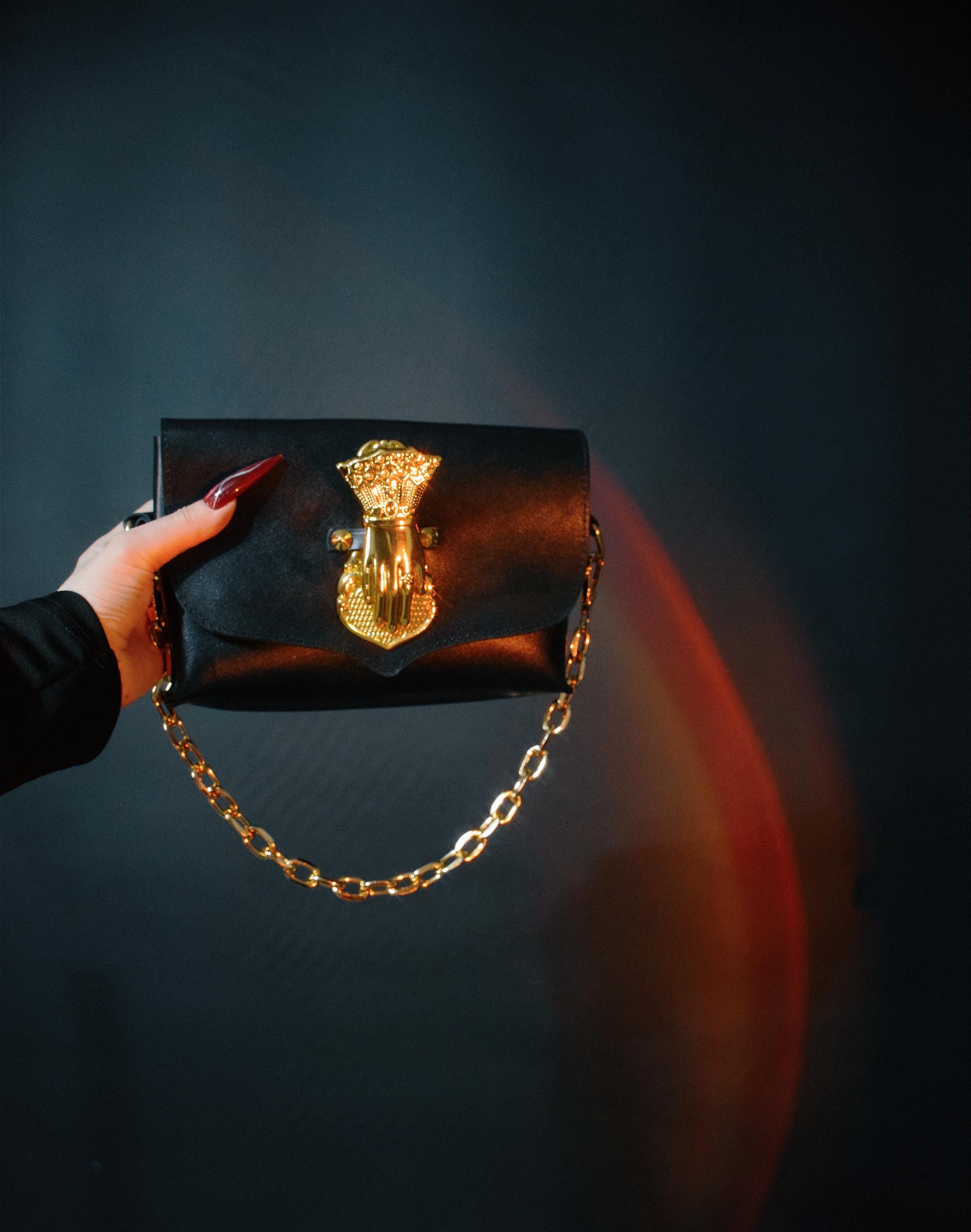 VICTORIAN  Hand Bag