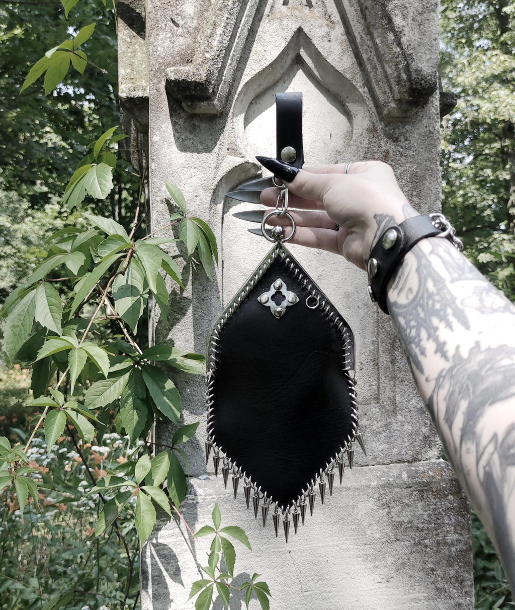 Knight's Skin Leather & Chainmail Purse