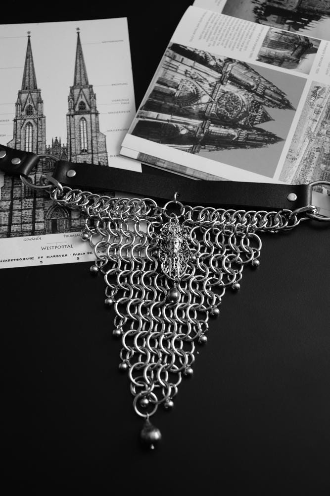 WIMPERG choker