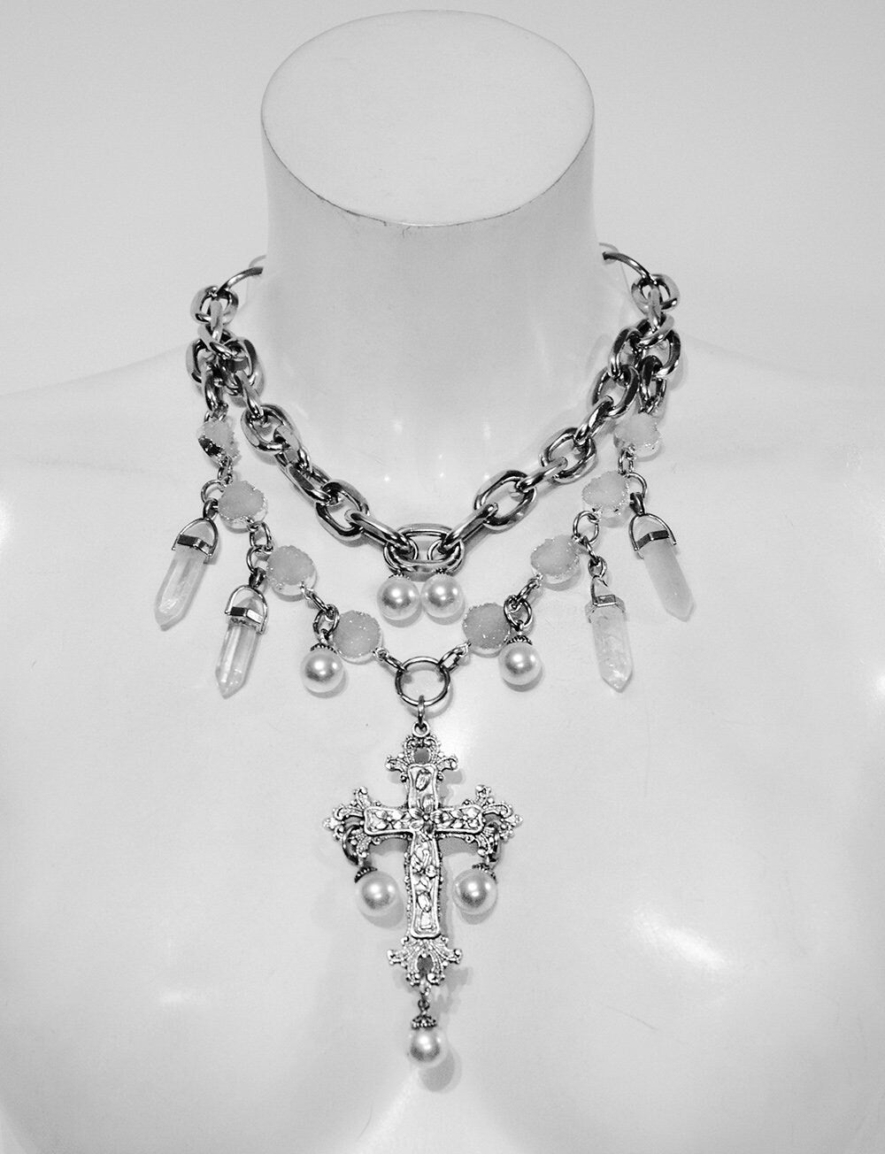 CROSS PEARL NECKLACE