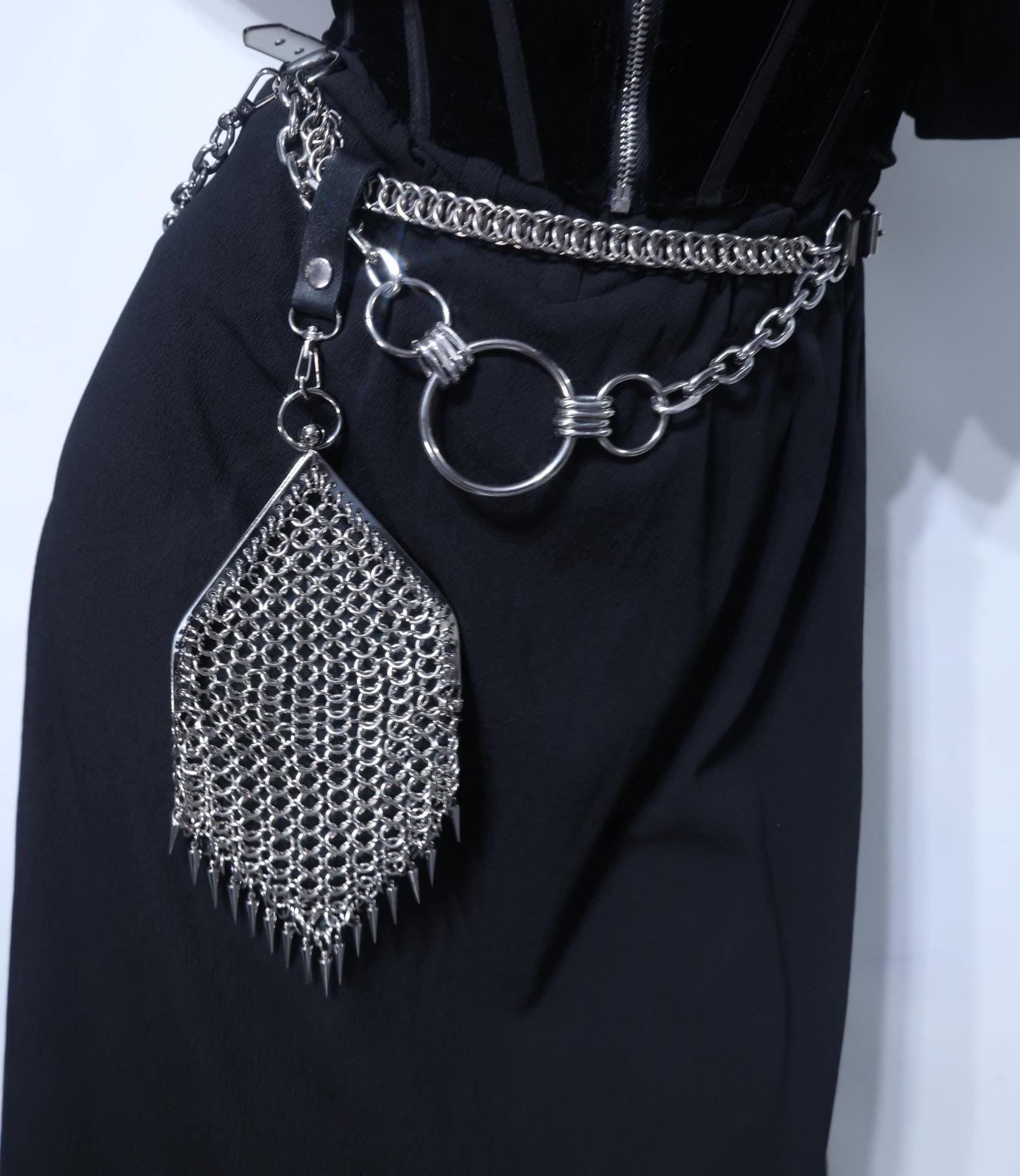 Knight's Skin Leather & Chainmail Purse
