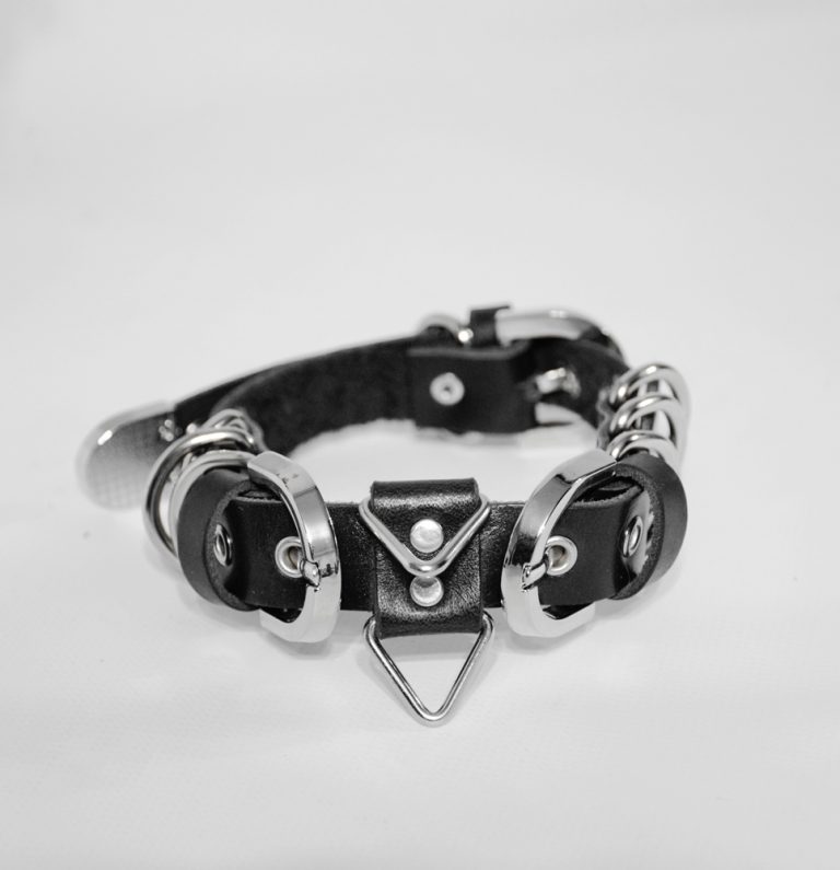 leather gothic collar with buckle and triangle